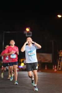 BIB: 43721, 44743
                            <button type="button" onclick="openModal(23183878)" class="btn btn-primary btn-sm float-right btn-popup" data-toggle="modal" data-target=".modal-high-quality">
                        <i class="fas fa-shopping-cart"></i> Add to Cart
                    </button>
                                            <button type="button" onclick="isThisMe(23183878, true)" class="btn btn-success btn-sm float-right btn-popup btn-isme hidden" data-toggle="tooltip" data-placement="bottom" title="นี่คือรูปของคุณใช่ไหม คลิกที่นี่เพื่อเอาเข้าอัลบั้ม">
                        <i class="fas fa-plus"></i> Add to album
                    </button>
                    <button type="button" onclick="isThisMe(23183878, false)" class="btn btn-warning btn-sm float-right btn-popup btn-isnotme hidden">
                        <i class="fas fa-ban"></i> Remove from album
                    </button>